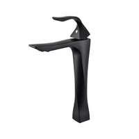 Robinet de lavabo haut de gamme à levier unique avec cartouche céramique, finition chrome poli, design moderne et luxueux, pour lavabo haut.