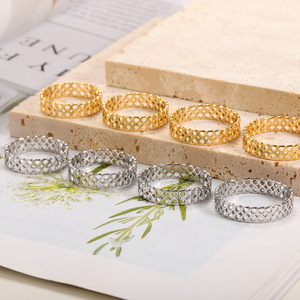 Nouvelle bague en acier inoxydable pour femme, motif cœur creux avec symbole du dollar, personnalisable, style minimaliste, accessoire pour étudiante - Product Image 4