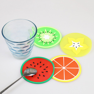 Sous-verres personnalisés en silicone PVC en forme de fruit pour boissons - Product Image 1