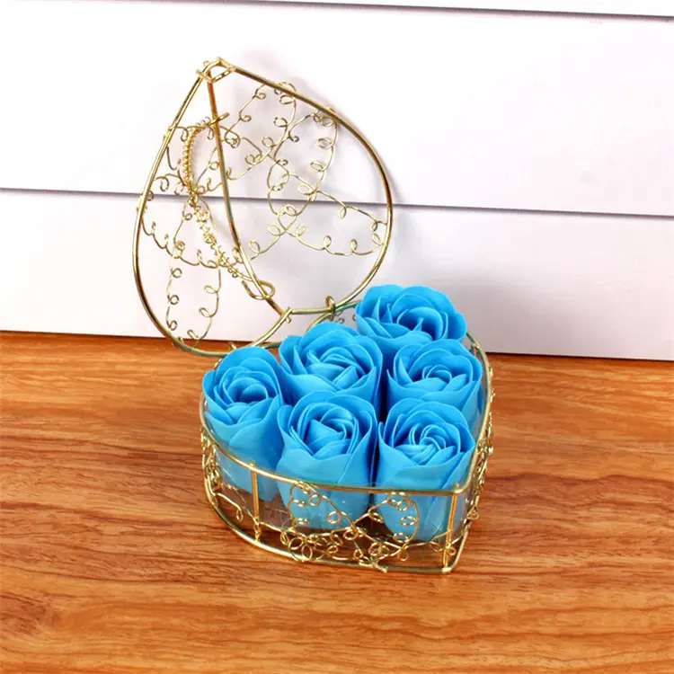 Multi Color 6PCs Flores de jabón eternas en caja de regalo de metal en forma de corazón Boda Día de San Valentín Regalos del Día de la madre