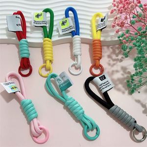 Nouvelle coque de téléphone universelle avec cordon de suspension, porte-clés de voiture, ornements simples, cordon court tressé à la main en nylon pour téléphone, porte-clés promotionnel - Product Image 1