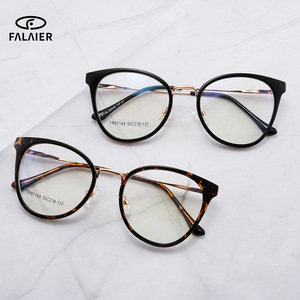 Montura de Gafas Cat Eye FalaiEr TR87144 50 18 137 con Protección Anti Luz Azul, Montura Completa Unisex, Lentes Planas - Product Image 1