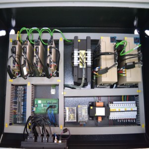Presse plieuse électrique automatique haute performance en aluminium <span class=keywords><strong>MKE</strong></span>-12T/<span class=keywords><strong>600</strong></span> avec servomoteur pour des résultats de pliage précis - Product Image 4