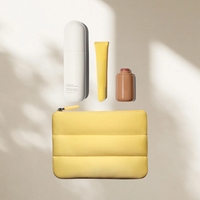 Maßgefertigte Frottee-Kosmetiktasche Weiche Handtuchstoff-Kosmetikorganizer Reißverschluss-Reise-Toilettentasche Ästhetischer Tragbarer Beauty-Koffer