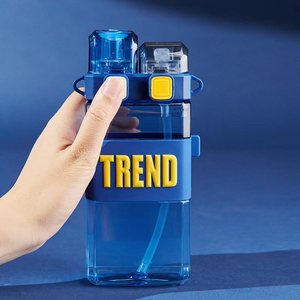 Design de mode kulomi ours de glace princesse image ceinture en silicone Offre Spéciale bouteille d'eau transparente bouteille de boisson de forme carrée personnalisée - Product Image 3