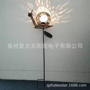 Lampe solaire de jardin en forme d'escargot, LED, en métal, décoration artistique, résistante à l'eau, éclairage extérieur portable - Product Image 3