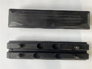 แผ่นยางรางรถขุดขนาด600มม. 230มม. 300มม. 450มม. 500มม. 600มม. - Product Image 6