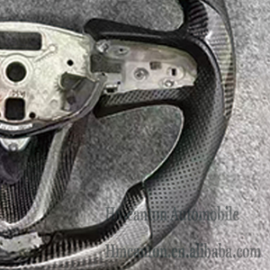 Volante Deportivo de Fibra de Carbono Perforada de Alta Calidad para Cadillac CT4 CT5 - Product Image 2