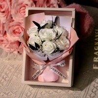 Mini bouquet de saison des diplômes, arrangement de fleurs en savon rose bleu glacé en 7 pièces, fleurs séchées ciel étoilé, cadeau