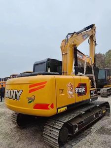 Pelle sur chenilles SANY SY 135C d'occasion Modèle 2023 Moteur et pompe Isuzu Poids en ordre de marche de 13500kg Bonne condition - Product Image 6