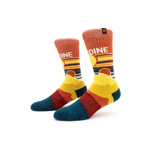 <span class=keywords><strong>Chaussettes</strong></span> de sport personnalisées, tendance, créatives, sans couture, respirantes et antibactériennes, pour hommes et femmes, style européen et américain. - Product Image 1