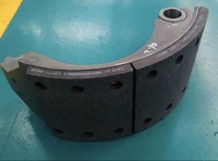 Pièces de rechange pour chargeuse sur pneus Sinotruk HOWO 371 8x4, châssis de camion benne, essieu motric, ensemble de sabots de frein AZ9100440034