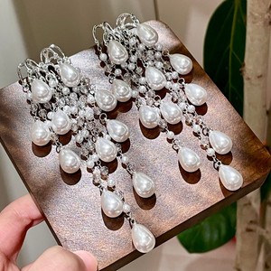 Pendientes de Lágrima con Perlas y Cristales, Chapados en Plata 925, Joyería de Lujo para Mujer - Product Image 3