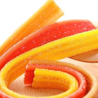 Haitaii 24g Collations importées coréennes Bandes aigres-douces à saveur fruitée Longue boîte de bouteille enduite de bonbon pomme/fraise/cocacola