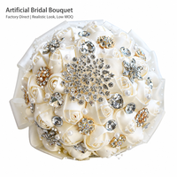 Luxe bruidsboeket met strass parel kristallen versiering meerkleurige handbloem huwelijksceremonie feestdecoratie