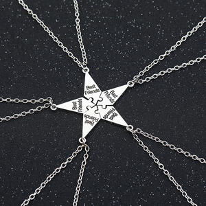 Collar con Colgante <span class=keywords><strong>de</strong></span> Letra 'Best Friends' en Aleación Plateada con Diseño Geométrico Moderno, Regalo Creativo <span class=keywords><strong>de</strong></span> Cumpleaños para <span class=keywords><strong>Amigas</strong></span> - Product Image 3