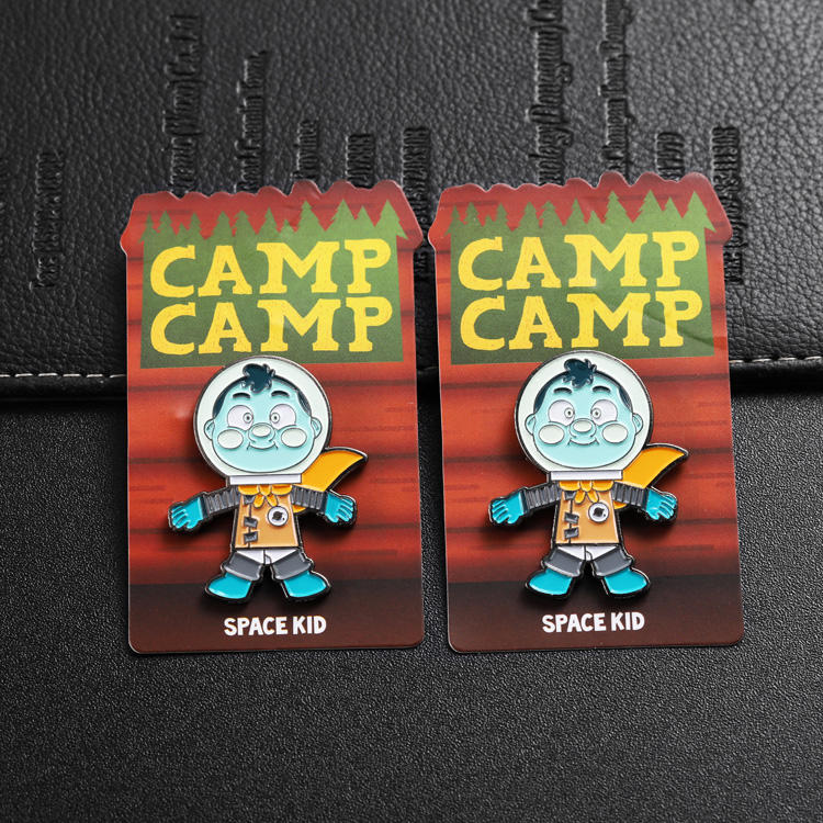 Dessin animé Anime Émail Pins avec Carte D'emballage