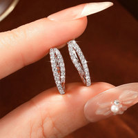 Nouvelle Arrivée Boucles d'Oreilles Croix Double Cercle Micro Pavé Diamant Plaqué Or 14K Bijoux Minimalistes pour Femme Usine de Bijoux ODM OEM