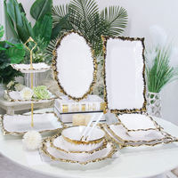 Service de table en céramique arabe de luxe avec motif de plumes en relief, bols et assiettes en porcelaine, bord doré, vaisselle en céramique pour les fêtes