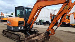 ขายร้อน Doosan ใช้ DH60รถขุดขนาดเล็ก DH60-7 DX60รถขุดตีนตะขาบขนาดเล็ก - Product Image 4
