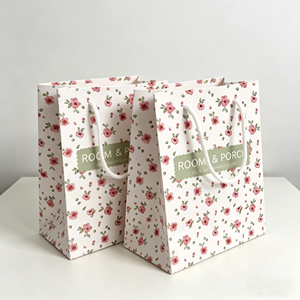 Cosmetics Clothes Packaging <b>Paper</b> <b>Bag</b> Personalized Print Luxury Custom <b>Paper</b> Shopping <b>Bags</b> - Product Image 4