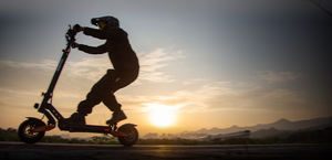 คูคิริน จีทู แม็กซ์ สกู๊ตเตอร์ไฟฟ้าล้อ 10 นิ้ว พับได้ เบาะถอดออกได้ จอแสดงผลอัจฉริยะอเนกประสงค์ ระบบความปลอดภัย 6 จุด - Product Image 2