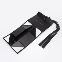 Nouvelles boîtes d'emballage en carton ondulé personnalisées avec gaufrage et pelliculage mat pour chaussures et vêtements