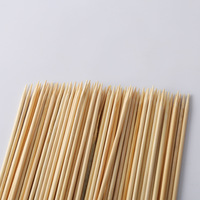 Brochettes de barbecue jetables en bambou de 2,5 mm, 3 mm, 4 mm pour viande, kebabs, pommes de terre, camping en plein air, fêtes - Vente en gros