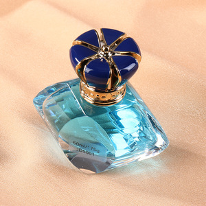 <b>Bottle</b> More Diamond Shaped <b>Glass</b> Perfume <b>Bottle</b> 50ml With Gold Cap For Refillable <b>Spray</b> - Product Image 3
