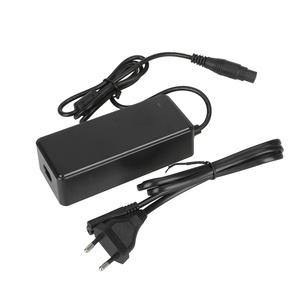 Adaptador de Corriente Universal Ulip 53.6V/54.6V 2A para Scooter con Conector Tipo O MI para 4 Pro Plus/Max/G3/F3/GT3/ZT3 - Product Image 4