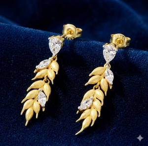 Exquisitos Pendientes Colgantes de Hoja con Degradado de Lujo, Elaborados en Tono de Oro de 10k con Circonita Brillante de Corte Marquesa para Mujer - Product Image 2