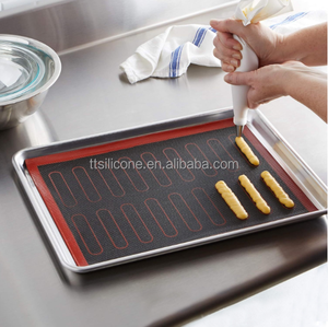 Nouveau design <span class=keywords><strong>tapis</strong></span> <span class=keywords><strong>de</strong></span> <span class=keywords><strong>cuisson</strong></span> en silicone <span class=keywords><strong>micro</strong></span>-<span class=keywords><strong>perforé</strong></span> pour biscuits <span class=keywords><strong>tapis</strong></span> <span class=keywords><strong>de</strong></span> <span class=keywords><strong>cuisson</strong></span> anti-dérapant pour four <span class=keywords><strong>micro</strong></span>-ondes - Product Image 4