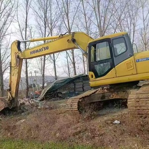 Excelente Excavadora Hidráulica Usada Komatsu PC200-7 Modelo 2022 de 20 Toneladas, Capacidad de Cucharón de 1.0m, Motor y Transmisión de Marca Japonesa en Venta - Product Image 2