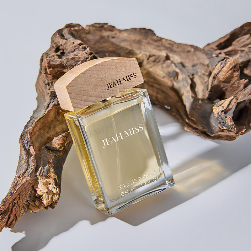 woody scent