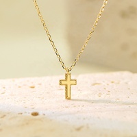 Pendentif Croix Religieuse Minimaliste en Or 9 carats pour la Fabrication de Bijoux Permanents – Vente en Gros