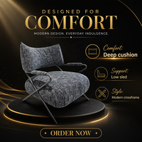 Fauteuil contemporain italien de luxe à assise profonde et basse, avec structure en acier inoxydable noir titane et accoudoirs en tissu.