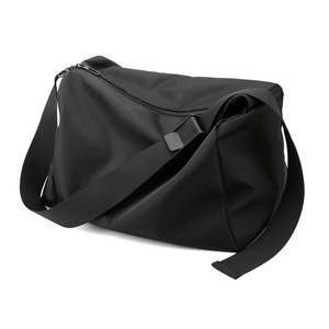 Sac de sport en nylon Offre Spéciale sac de voyage durable portable pour exercice de gymnastique sac de sport en tissu imperméable - Product Image 4