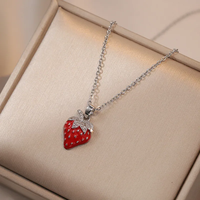Doux géométrique fraise Zircon colliers pour filles femmes lumière extravagante titane acier collier bijoux directement de l'inde
