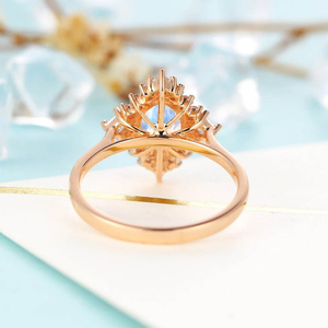 แหวนเงินแท้ 925 ชุบทองคำสีกุหลาบ ประดับด้วยมูนสโตนสีน้ำเงินธรรมชาติทรงเหลี่ยม ดีไซน์ทันสมัย เหมาะสำหรับงานแต่งงาน งานหมั้น หรือเป็นของขวัญ - Product Image 4