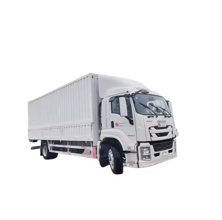 Amazon.co.jp: いすゞ 1/32 ISUZU VC46 ホワイト J06-04-002 : おもちゃ