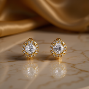 Orecchini a Perno in Cristallo Charm Elegance, Placcati in Oro Bianco, Design a Forma di Fiore, Classici per Uso Quotidiano Femminile - Product Image 2