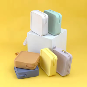 Everyday Travel Organizer <b>Square</b> Silicone Pouch Bag for Lipstick <b>Keys</b> ID Cards Perfume Feminine Care Bathroom Storage Solution - Product Image 6