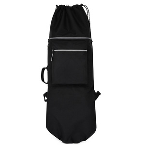 Sac de skateboard à double bandoulière avec fond épaissi et résistant à l'usure, conçu pour les longboards, les sports de plein air et le rangement des ailerons. - Product Image 5