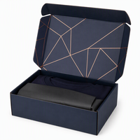 Boîte d'expédition pliable en carton ondulé pour vêtements avec logo imprimé et insert de protection