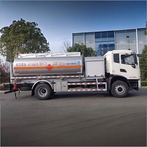 Camion-citerne Dongfeng 13 mètres cubes 4X2, camion-citerne à carburant, camion-citerne à huile, camion de ravitaillement mobile - Product Image 3