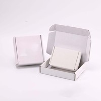 Échantillon gratuit Logo Cajas Rose De Regalo Violet Couleur Cosmétique Ondulé Emballage Boîte Postale Boîtes D'expédition Boîte De Papier