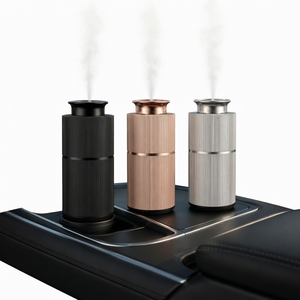 Diffuseur d'huiles essentielles de luxe personnalisé en métal, rechargeable par USB, mini, sans eau, pour hôtel, voiture, maison - Vente en gros, garantie 1 an - Product Image 1
