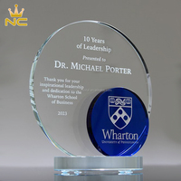 Plaque en cristal ronde personnalisée pour récompense de leadership avec base ovale