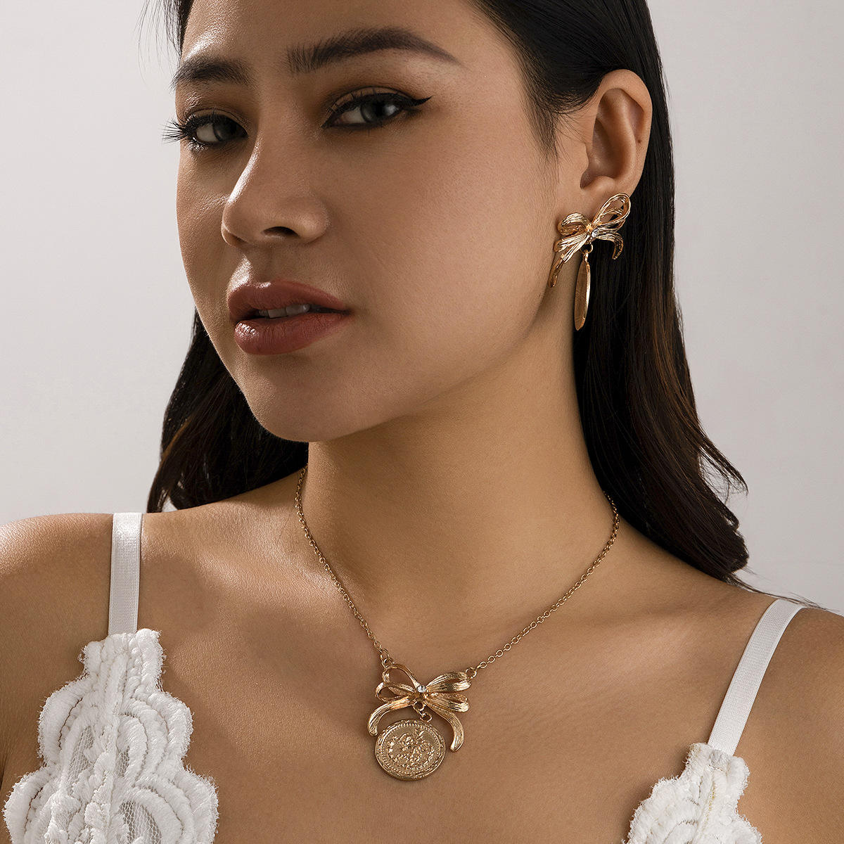 Fashion Accessories Set Bow Round Brand Cross Word Chain Necklace Pearl  Alloy Pendant Earrings Necklace Set