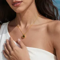 Collier pendentif mode en acier inoxydable, délicat, rétro, avec serti torsadé incrusté, inaltérable et étanche